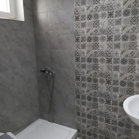 Demi Aparthotel *