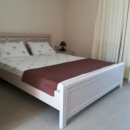 Aparthotel Demi