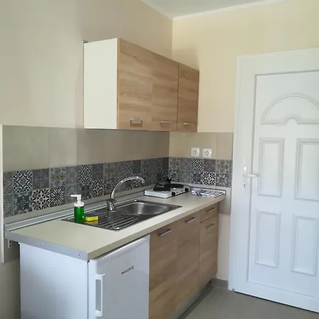 Aparthotel Demi *