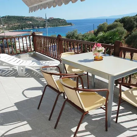 Demi Aparthotel
