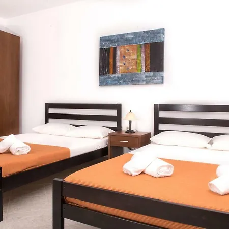 Demi Aparthotel *