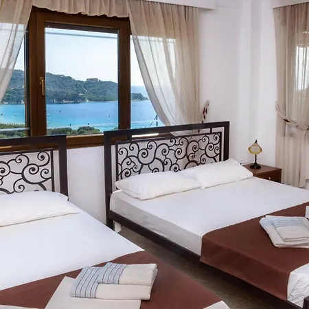 Aparthotel Demi