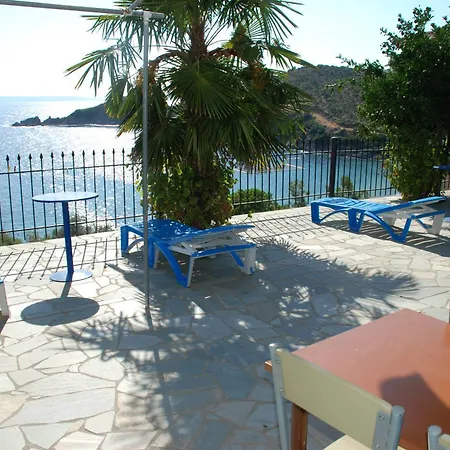 Demi 阿莫利亚尼岛