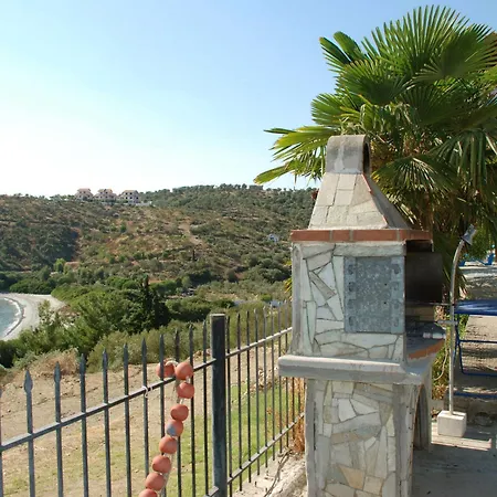 Demi 阿莫利亚尼岛