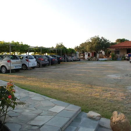 Demi Aparthotel Ammouliani