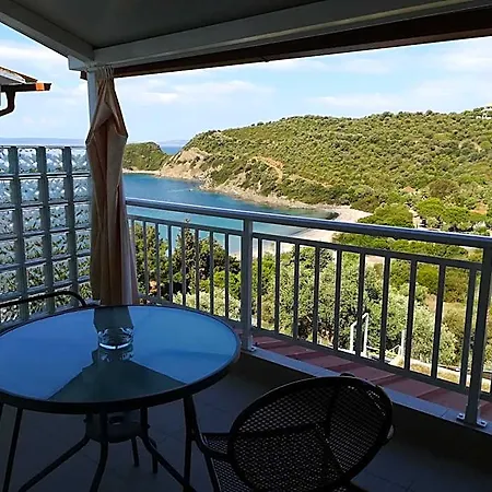 Demi Apartmanhotel