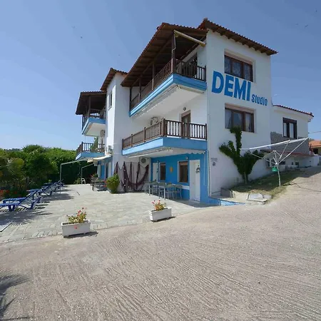 Demi * Ammouliana