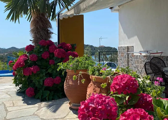 Ξενοδοχείο με διαμερίσματα Demi