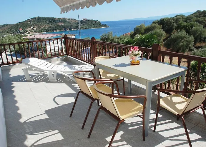 Demi Ξενοδοχείο με διαμερίσματα