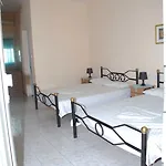Demi Aparthotel *