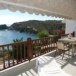 Demi Aparthotel