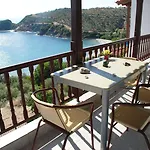 Demi Aparthotel *