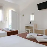 Aparthotel Demi *