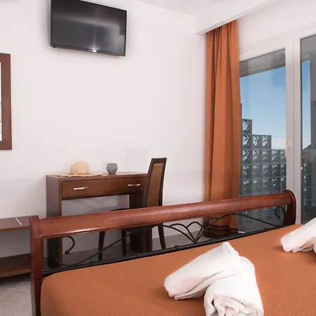Hotel de apartamente Demi *
