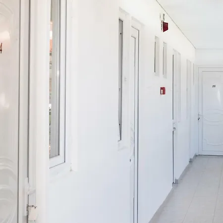Hotel de apartamente Demi *