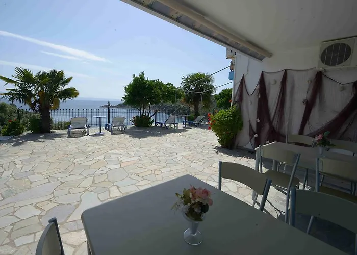 Demi Aparthotel Ammouliana